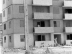 Año 1975 solo había cuatro o cinco edificios Gran Panel. Había que llegar por un camino de tierra.