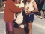 En el Hotel Sol Club Cayo Largo, el campeón absoluto de salto alto Javier Sotomayor hacienda una premiación en Cayo Largo del Sur.